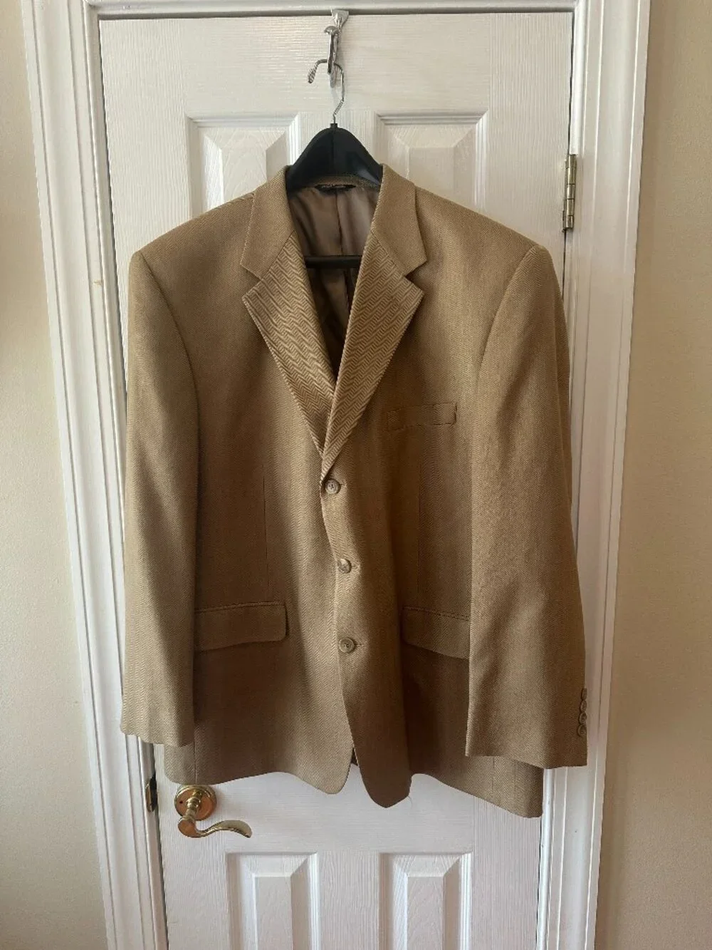 Chaps Men's Blazer, 100% Silk, Gold Color, 46R